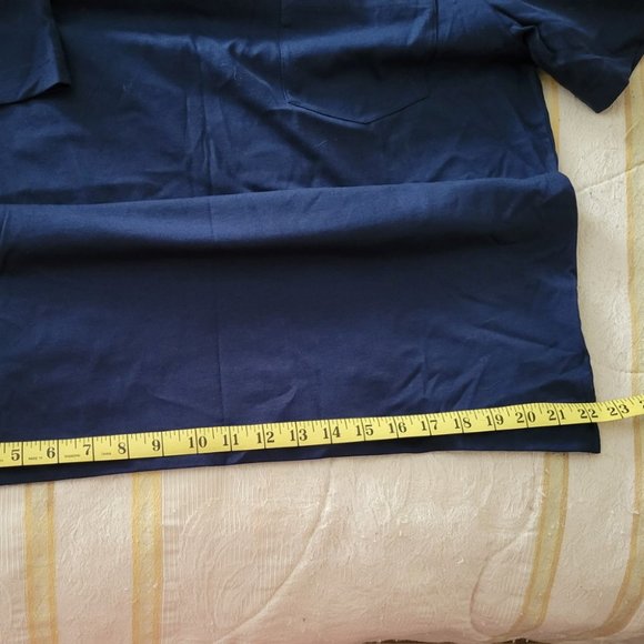 Tommy Bahama v-neck t-shirt, men's medium - Picture 4 of 5